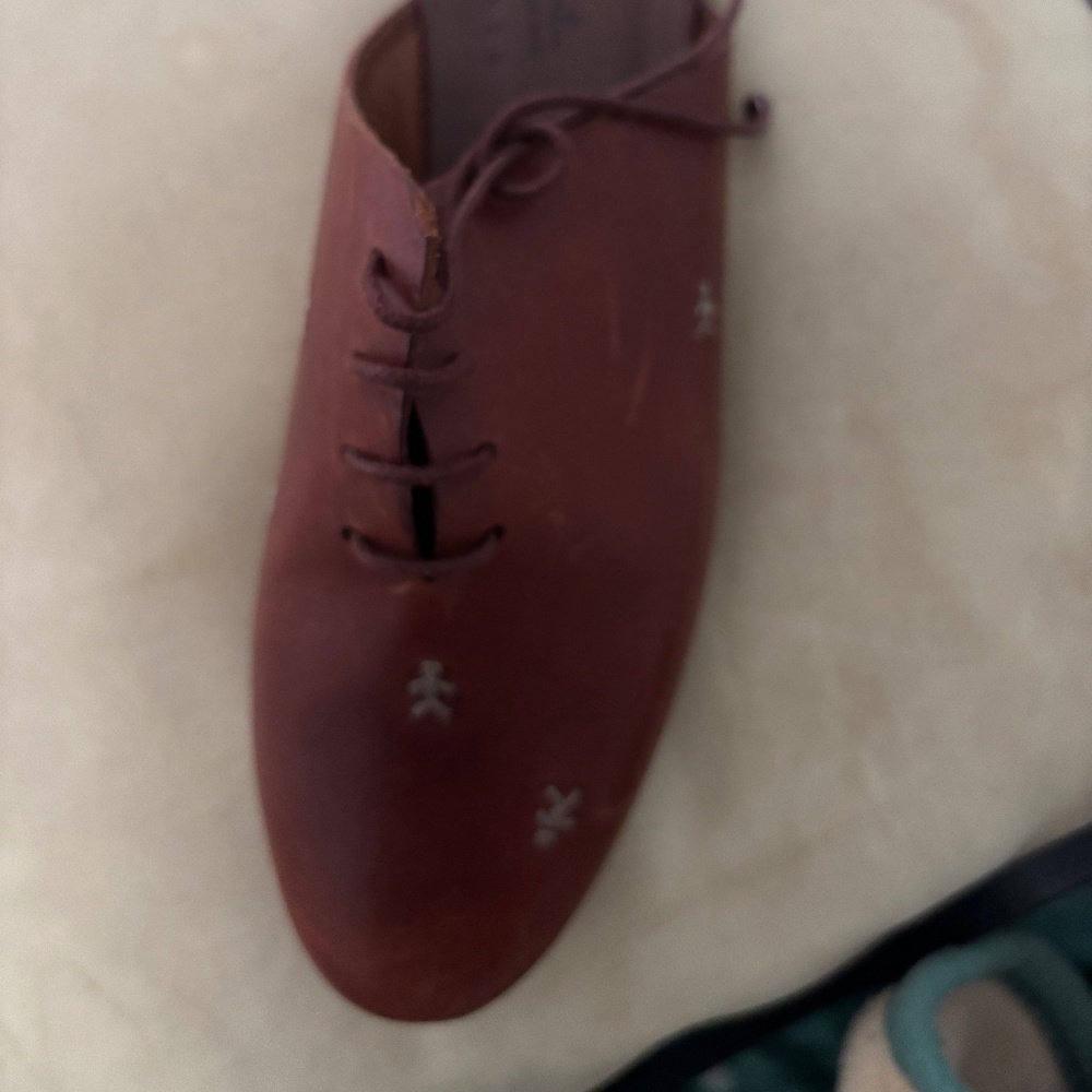 Rare vintage Henry Beguelin flat mules